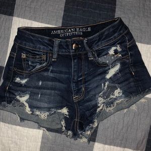 Women’s 00 American Eagle shorts
